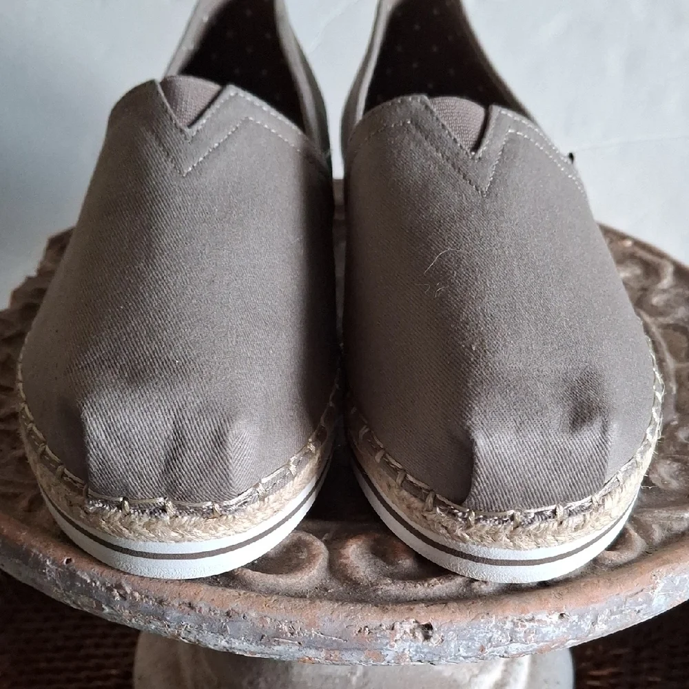 BOBS from Skechers casual slip